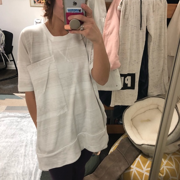 LULU shirt - Picture 2 of 3